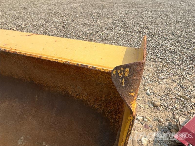 John Deere 85 in Ag Tractor Bucket ملحقات أخرى للجرارات