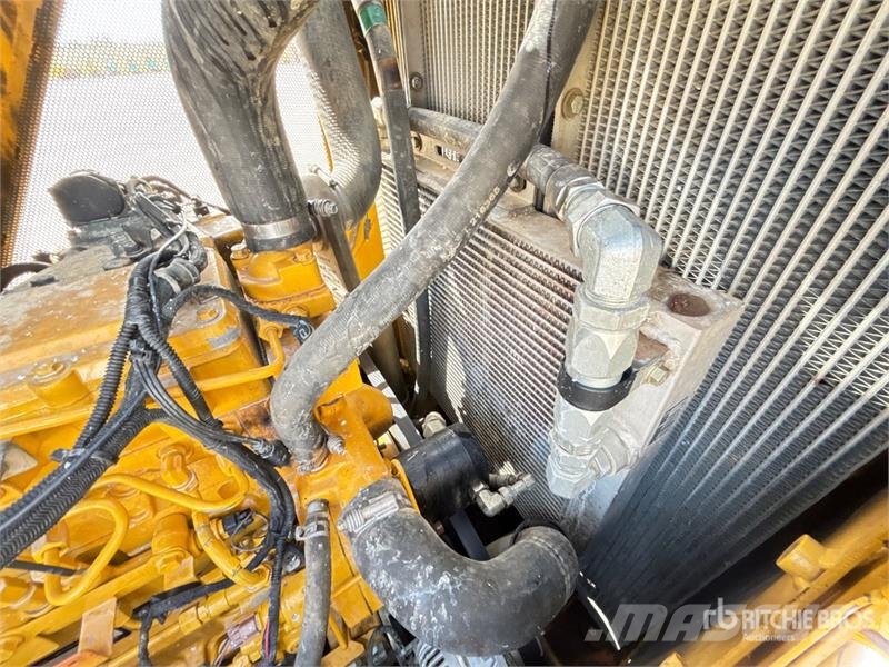 John Deere 850J LGP Buldooserid