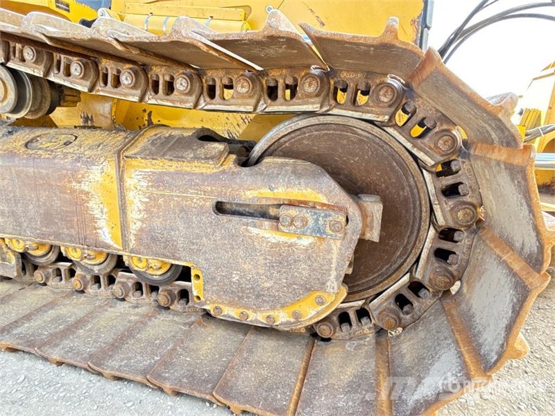 John Deere 850J LGP Buldooserid