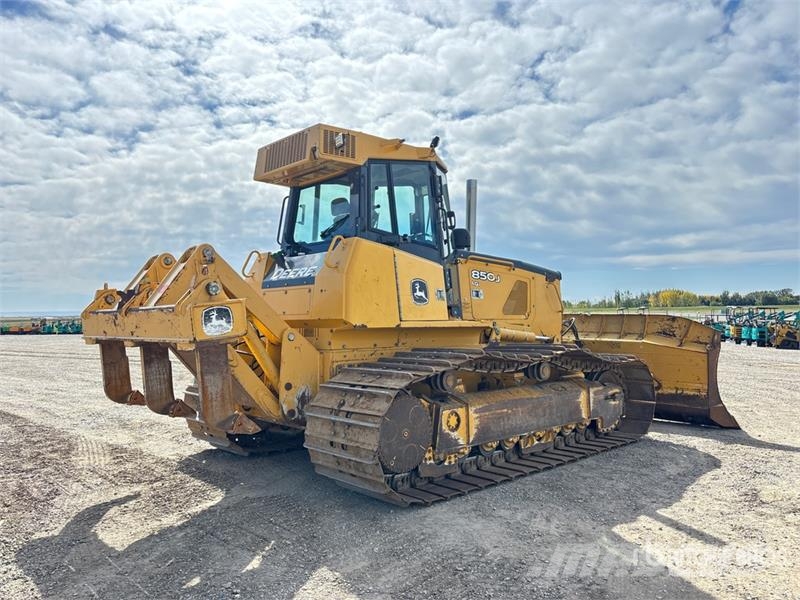 John Deere 850J LGP Buldooserid