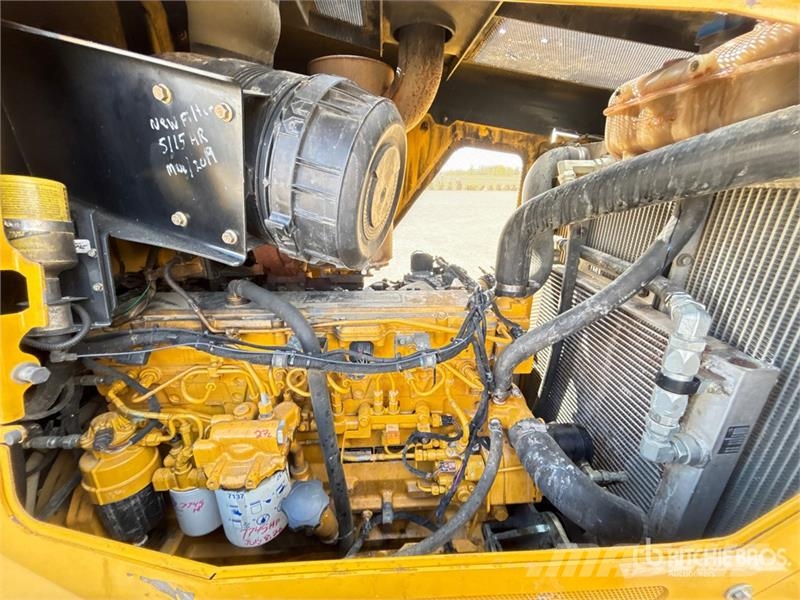 John Deere 850J LGP Buldooserid