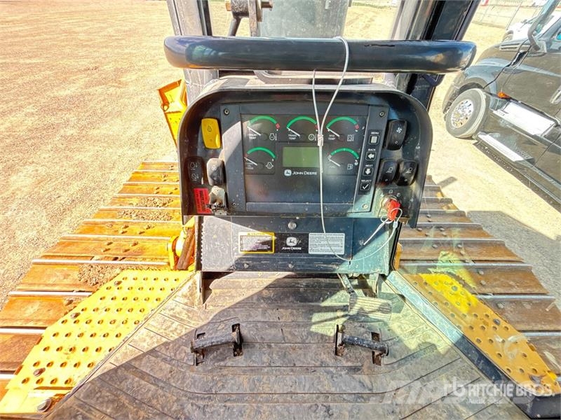 John Deere 850J LGP Buldooserid