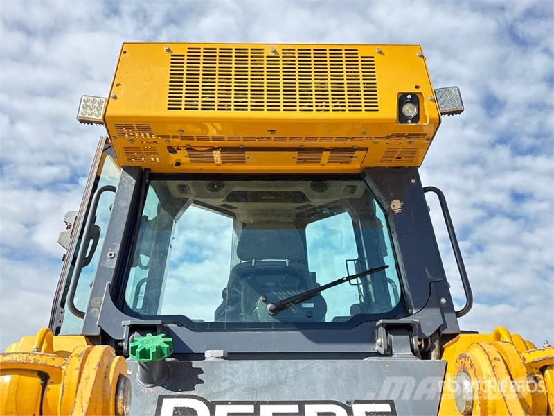 John Deere 850J LGP Buldooserid