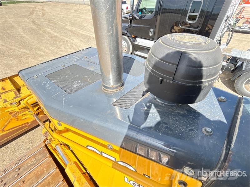John Deere 850J LGP Buldooserid