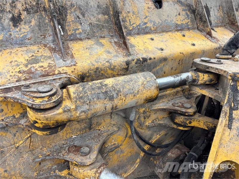 John Deere 850J LGP بلدوزرات مجنزرة