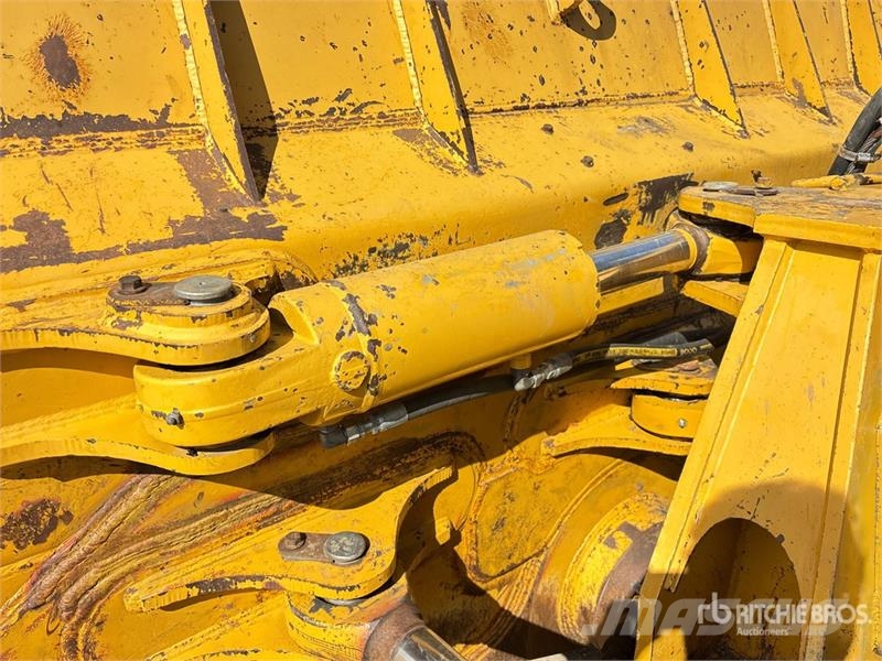 John Deere 850J LGP Buldooserid
