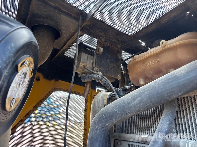 John Deere 850J WLT Гусеничні бульдозери