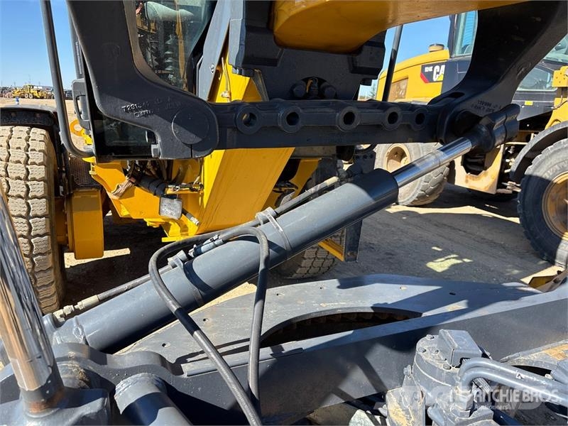 John Deere 872G Greideri