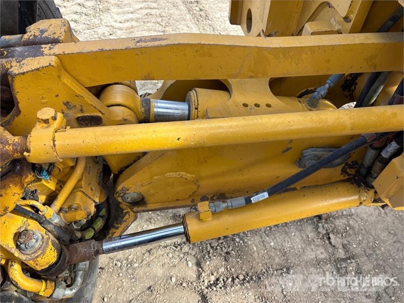 John Deere 872G Grejderi