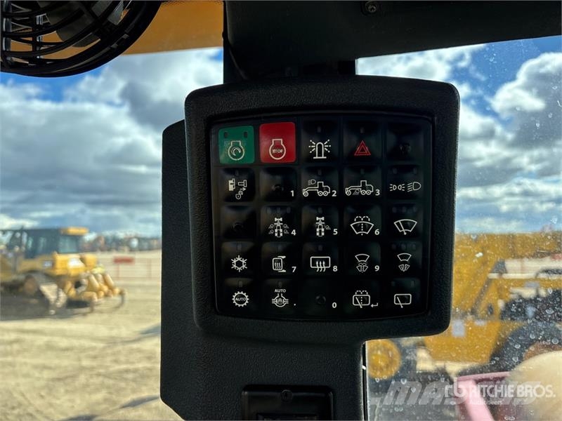 John Deere 872G Grejderi