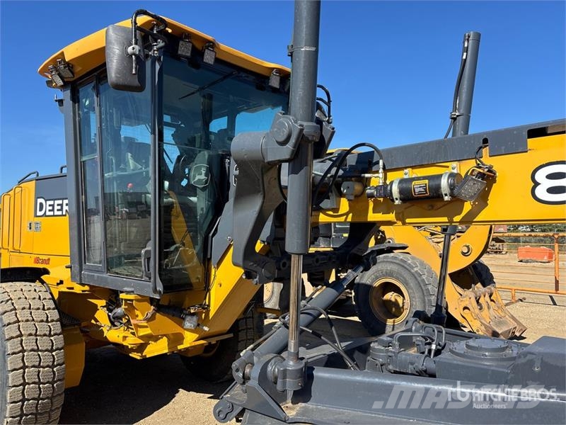 John Deere 872G Greideri
