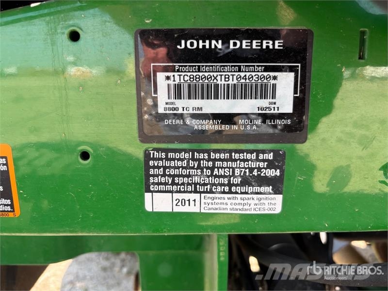 John Deere 8800TC Ride-On Lawn Mower ركوب الحشائش