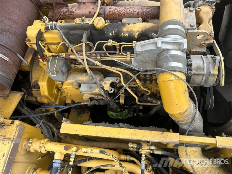 John Deere 892E LC Crawler excavators