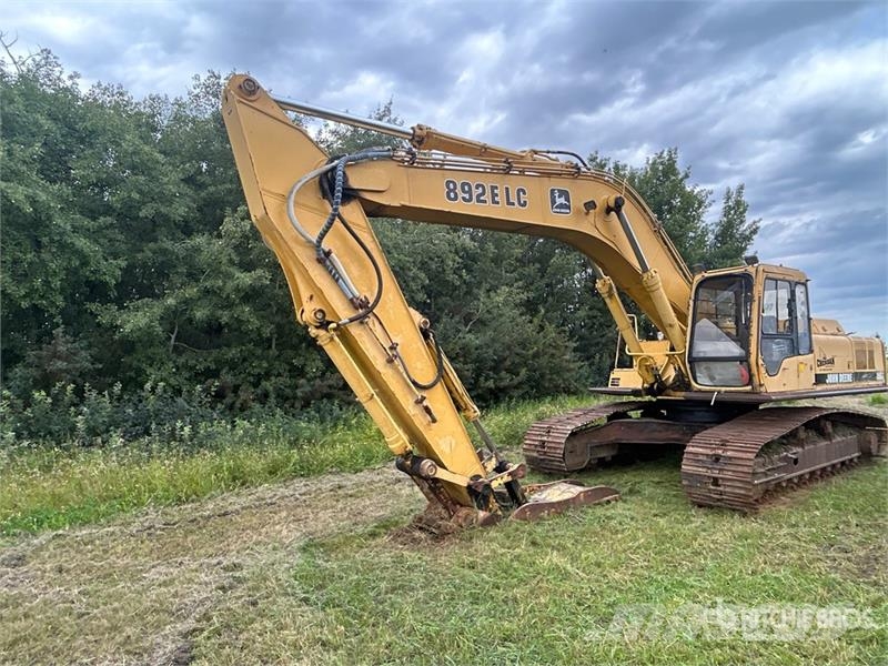John Deere 892E LC Crawler excavators