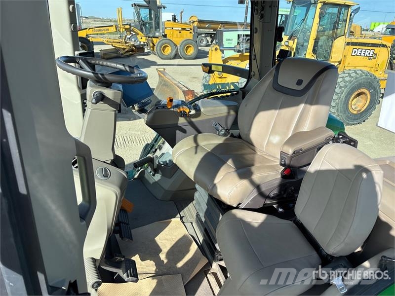John Deere 8R 340 4WD Tractor Traktorji