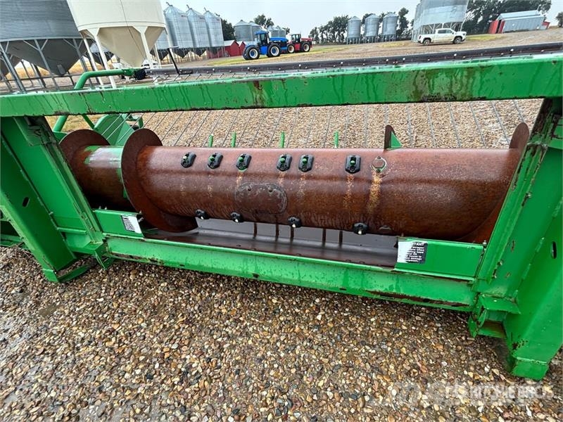 John Deere 914P 14 ft Combine Pickup Header Derliaus nuėmimo kombainų galvos