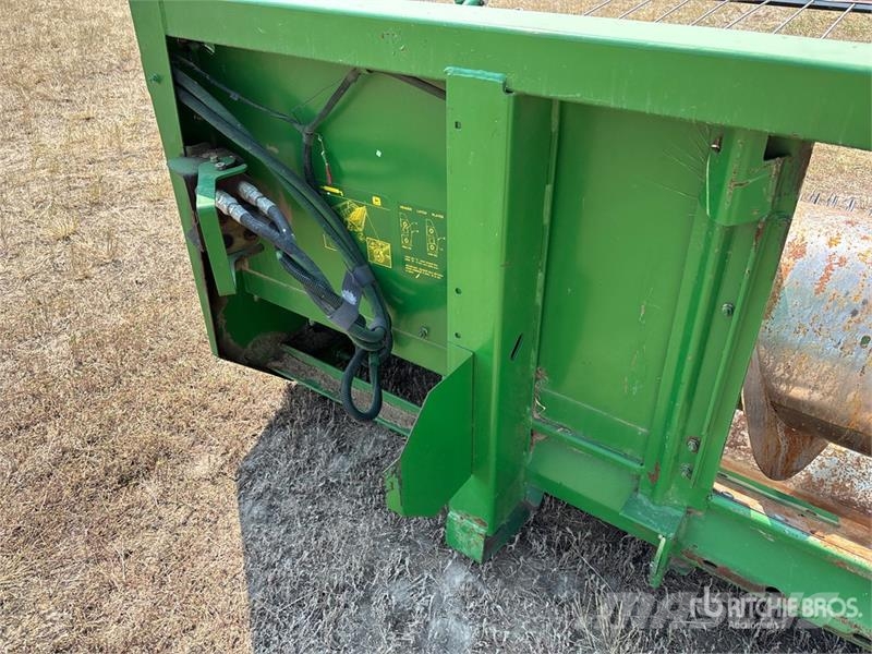John Deere 914P 14 ft Combine Pickup Header Biçerdöver kafaları
