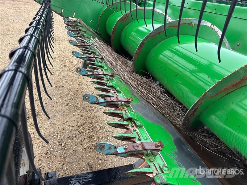 John Deere 925 Rezalne glave za kombajne