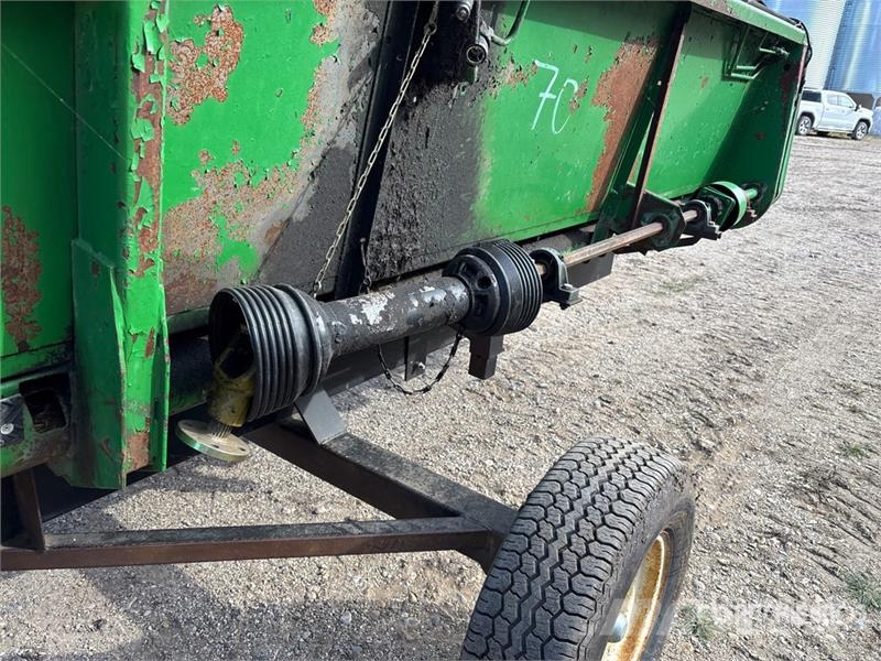 John Deere 925R 25 ft Rigid Combine Header Rezalne glave za kombajne