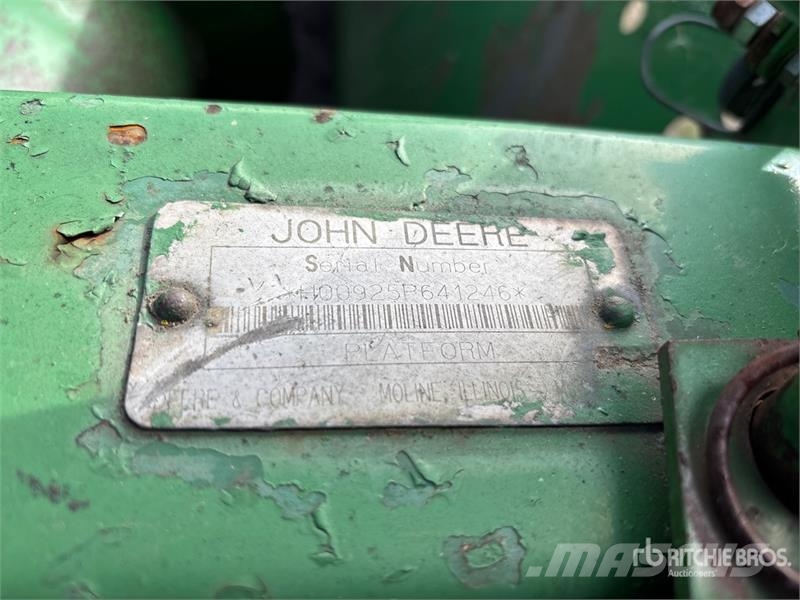 John Deere 925R 25 ft Rigid Combine Header Rezalne glave za kombajne