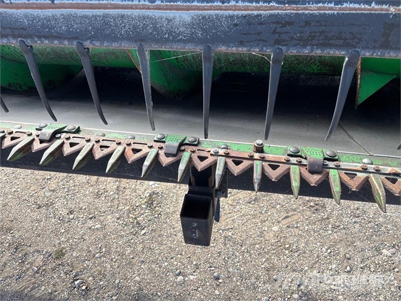 John Deere 925R 25 ft Rigid Combine Header Rezalne glave za kombajne