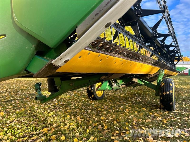 John Deere 930D رؤوس الحصادات الدراسات