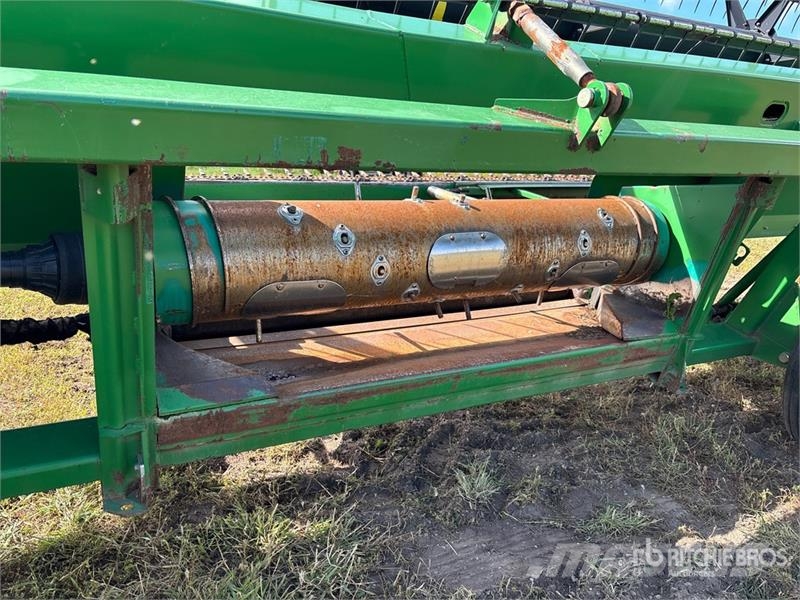 John Deere 936D رؤوس الحصادات الدراسات