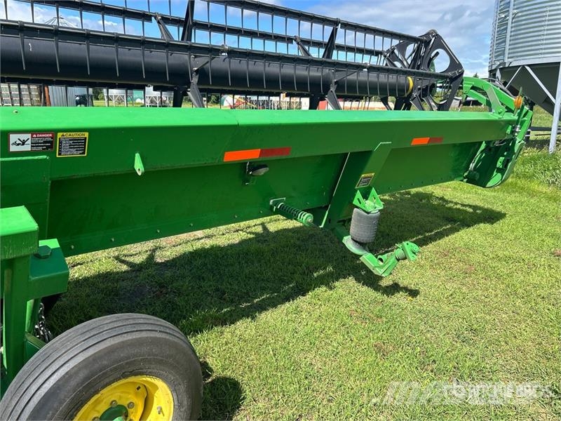 John Deere 936D Testate per mietitrebbie