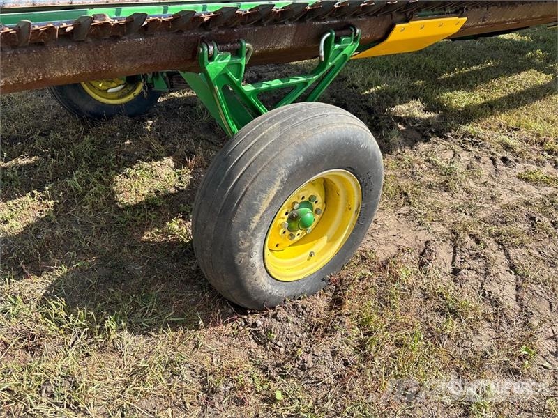 John Deere 936D رؤوس الحصادات الدراسات