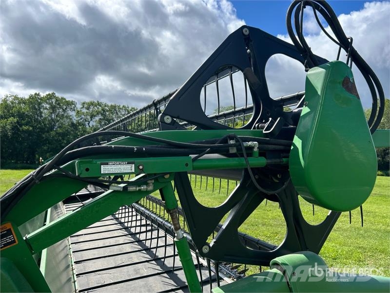 John Deere 936D Testate per mietitrebbie