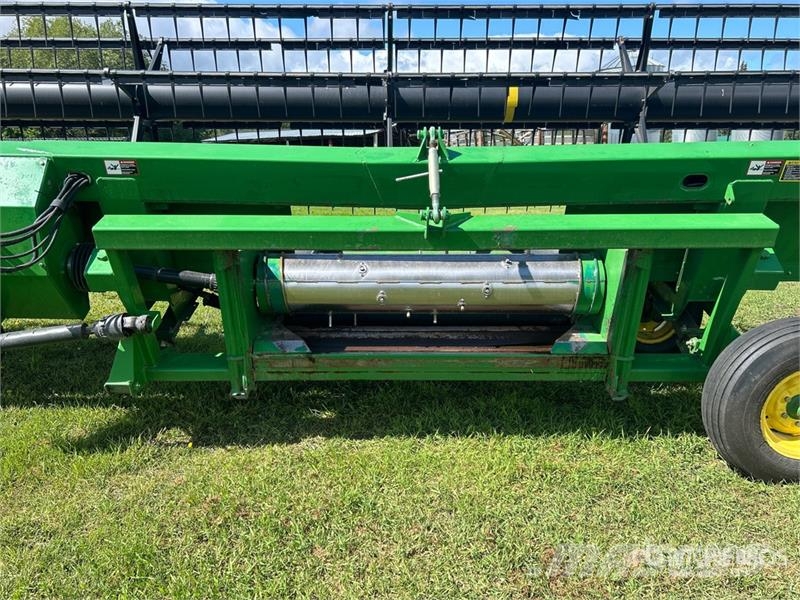 John Deere 936D Testate per mietitrebbie
