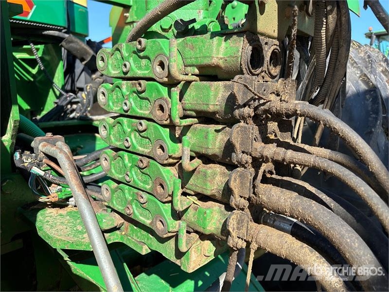 John Deere 9520 ماكينات زراعية - غير ذلك