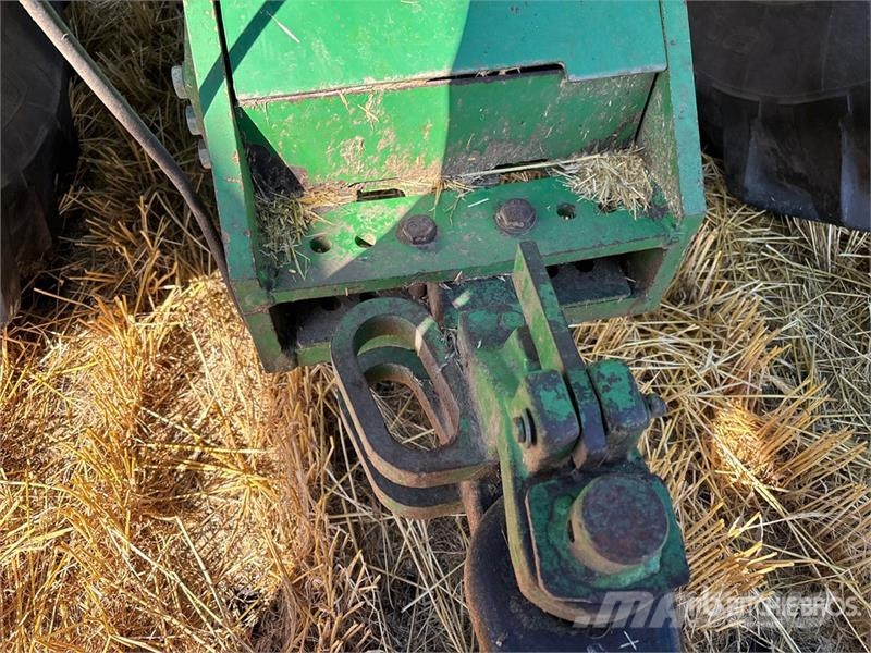 John Deere 9520 ماكينات زراعية - غير ذلك
