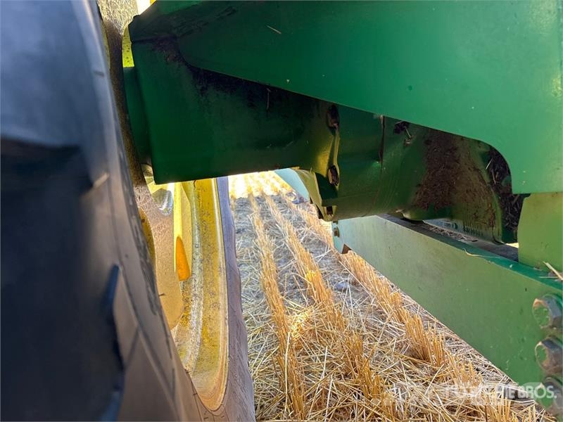 John Deere 9520 ماكينات زراعية - غير ذلك