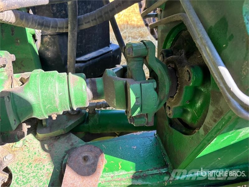 John Deere 9520 ماكينات زراعية - غير ذلك