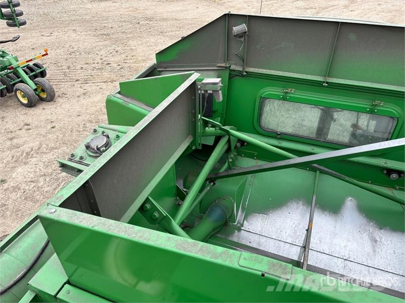 John Deere 9600 Combine harvesters