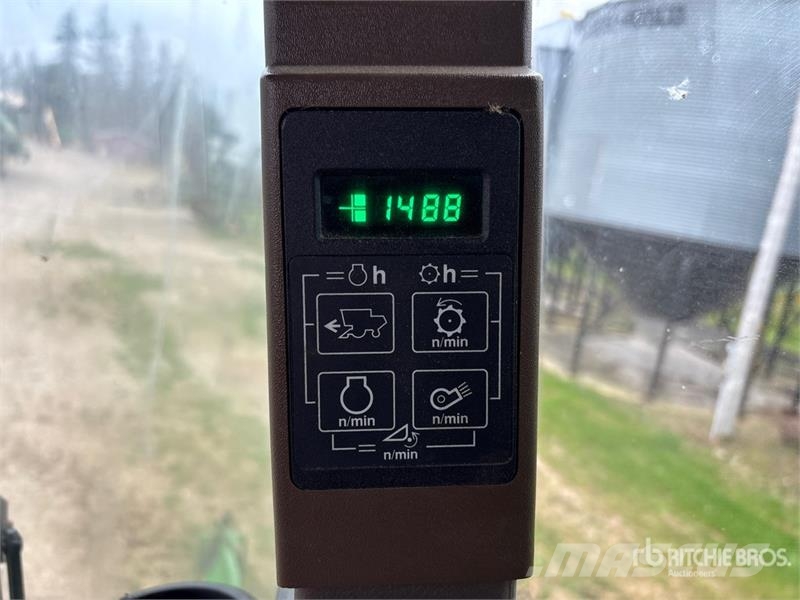 John Deere 9600 Combine harvesters