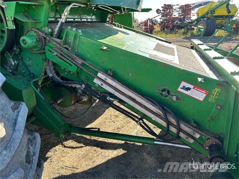 John Deere 9600 Combine harvesters