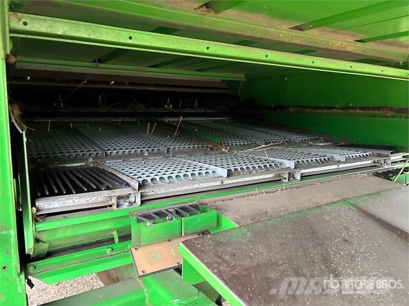 John Deere 9600 Combine harvesters