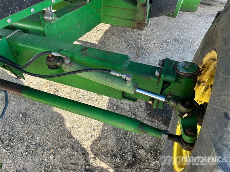 John Deere 9600 Combine harvesters