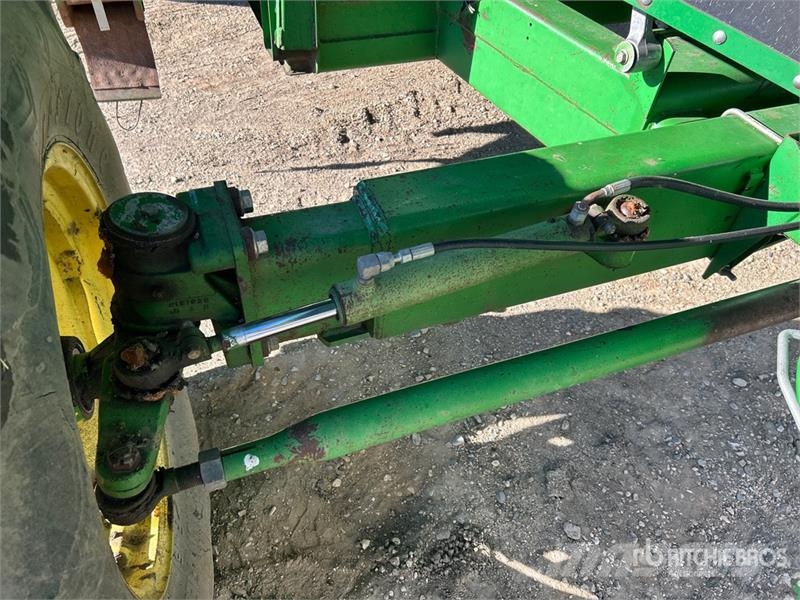 John Deere 9600 Combine harvesters