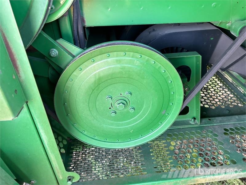 John Deere 9650W Combine Harvester Leikkuupuimurit