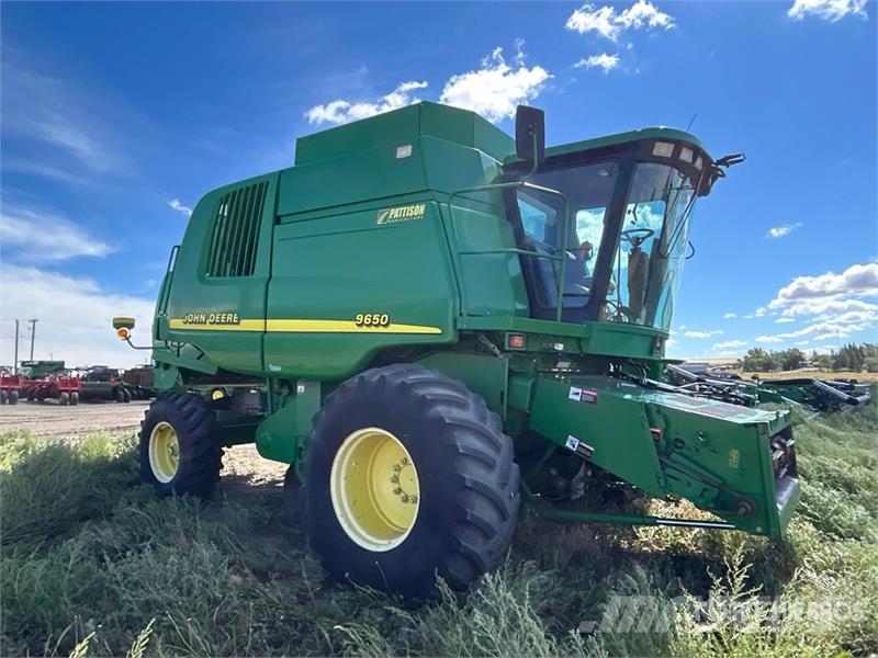 John Deere 9650W Combine Harvester Leikkuupuimurit