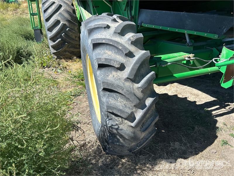 John Deere 9650W Combine Harvester Leikkuupuimurit