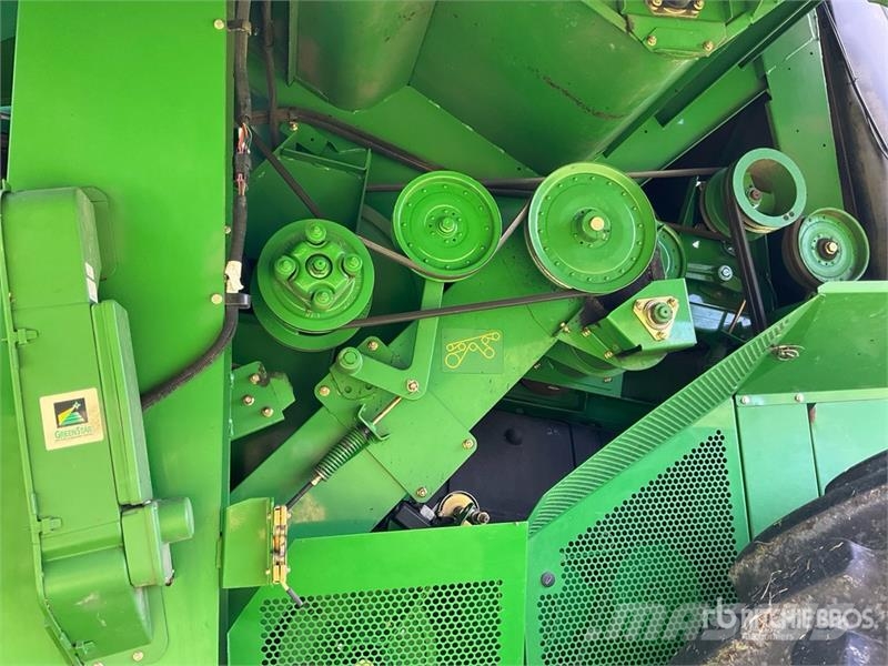 John Deere 9750 STS Mähdrescher