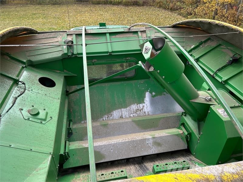 John Deere 9750 STS Kombájnok
