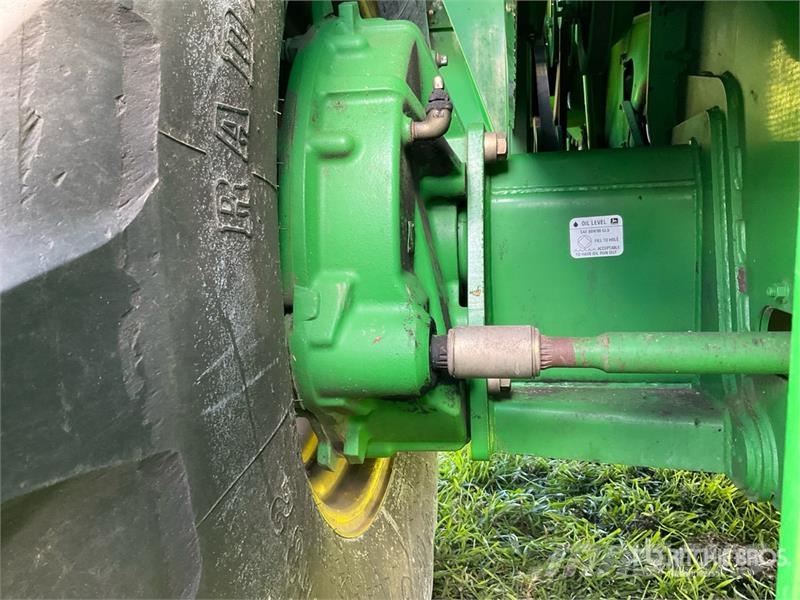 John Deere 9750 STS Mähdrescher