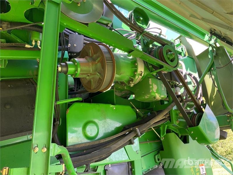 John Deere 9750 STS Mähdrescher