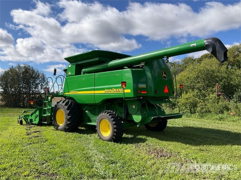 John Deere 9750 STS Mähdrescher