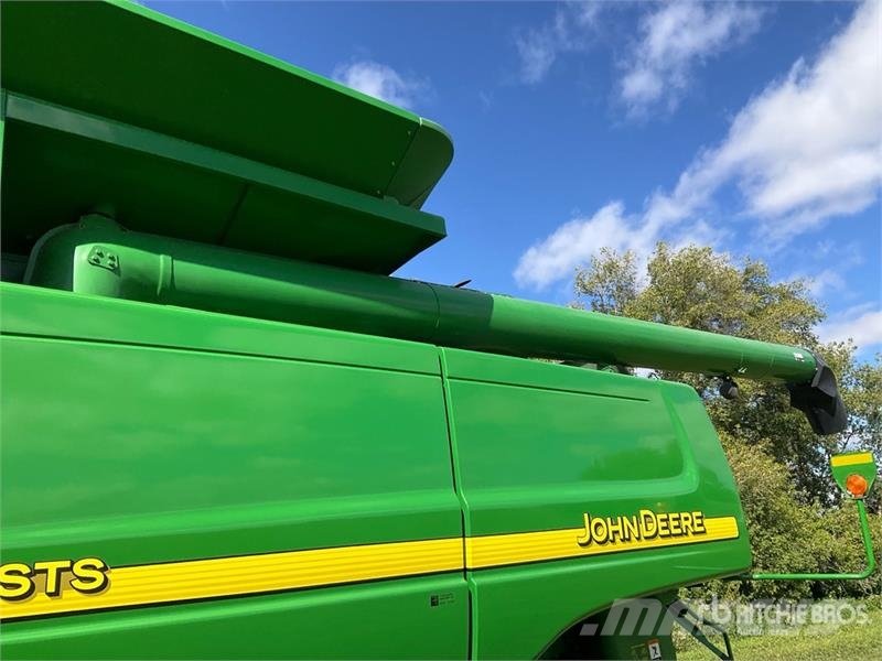 John Deere 9750 STS Mähdrescher